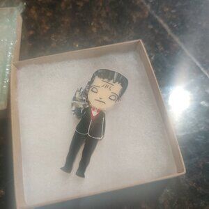 Daisy Jean   Addams family Brooch New